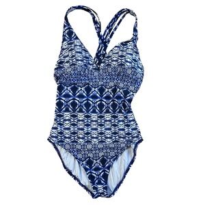 La Blanca Blue White Ikat Geo Print One Piece Swimsuit Size 8 Swim Cruise